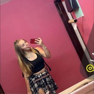 Meet your Posher, Tanikka